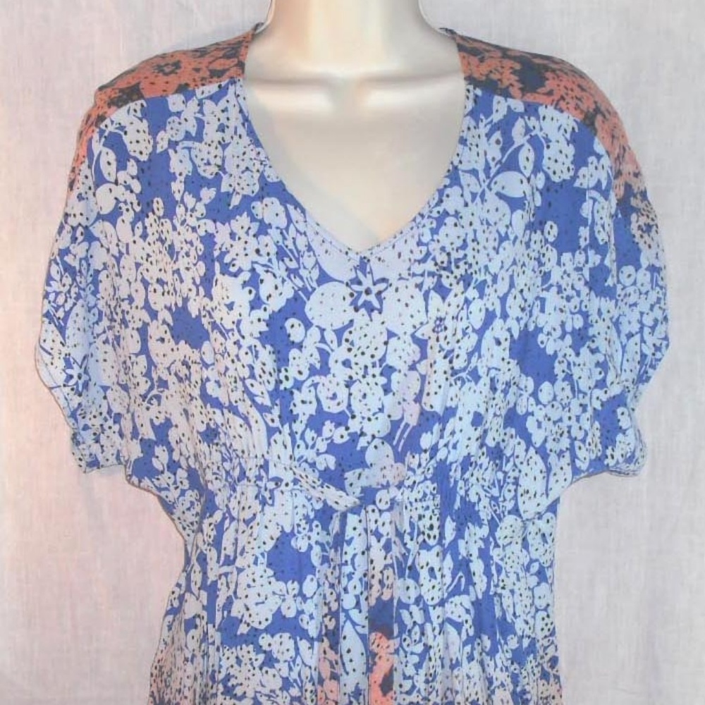 CAbi top V neck TUNIC tie front Dolman sleeve sz S